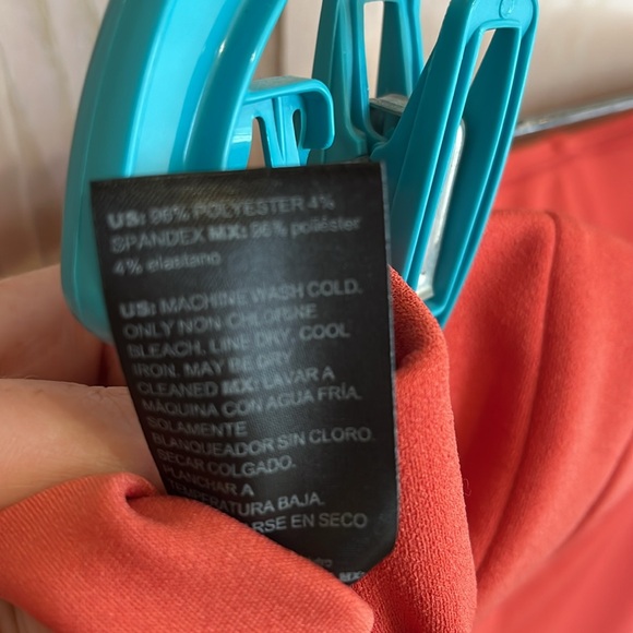 🌺 WHBM 5” Slip-On Shorts - Picture 9 of 10